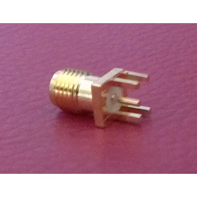 Connecteur SMA femelle droit (4 broches de fixation)