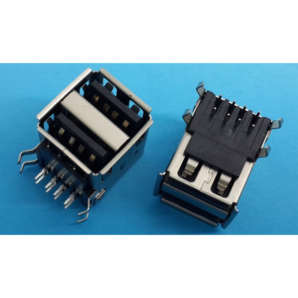 Connecteur USB A femelle , Double connection 8 broches pour USB et 4 Pattes pour fixation 90° base noire
