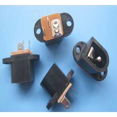 jack d'alimentation femelle a souder tige centrale 2mm (3 broches) DC-016