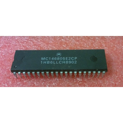 MC146805E2CP Microprocesseur