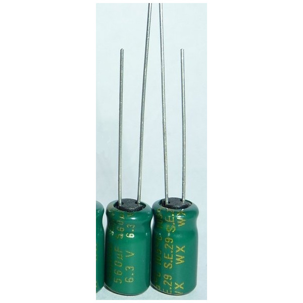 560uf 6.3v 560µf Radial d:8mm H:12mm Low ESR