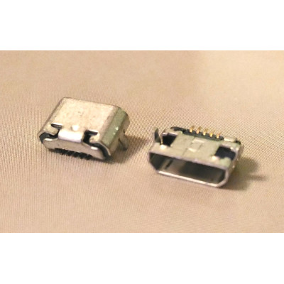 Connecteur Micro USB inversé