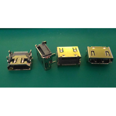 Connecteur HDMI femelle Soudure en SMT 4 pattes de fixation