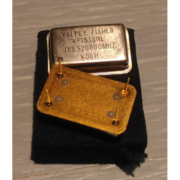Quartz  155.520 MHZ rectangulaire 155,520mhz