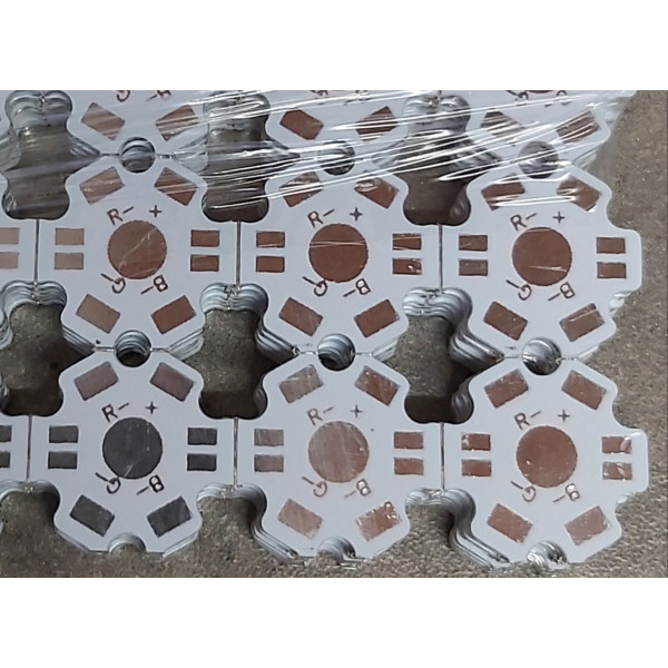 Support blanc etoile LED 1W ou 3W avec refroidisseur 4 pin