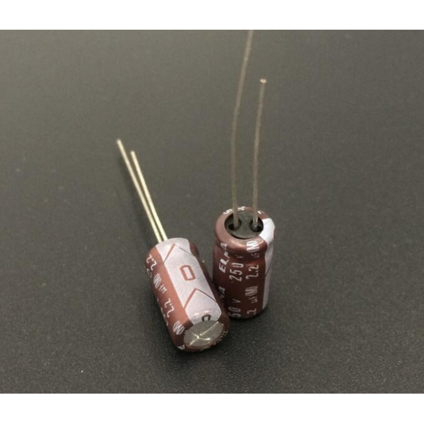 2.2uf 250v 2,2 µF Radial D:6 H:12 Elna RJ4