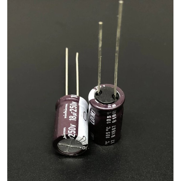 18uf 250v 18 µF Radial D:10 H:16 Elna LD(M)