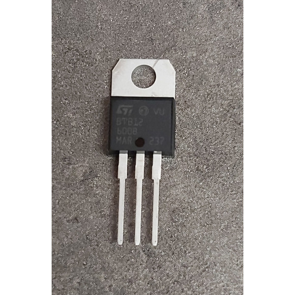 Triac BTB12-600B 600V 12A TO220
