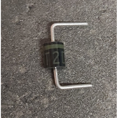 Diode zener T2D98 , ST02D-200 DO-15 pliage 12.5mm jaune vert