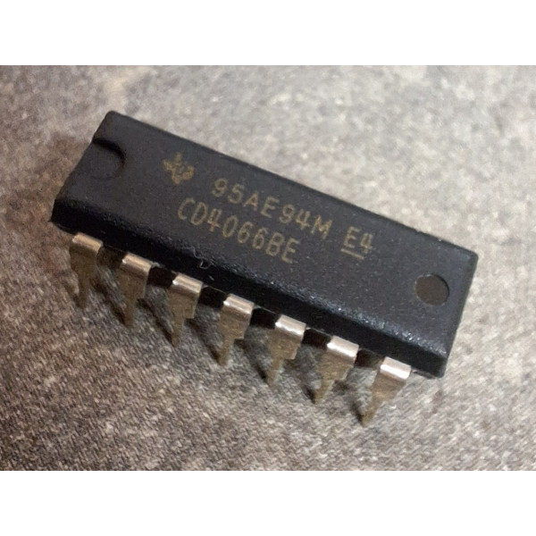 CD4066BE commutateur analogique Quad