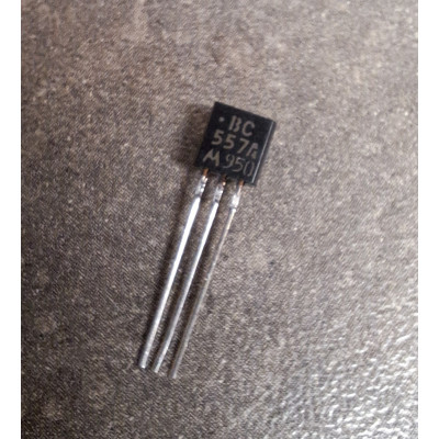 Transistor PNP  BC557A