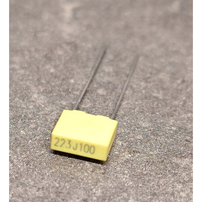 Condensateur LCC 22nF 100v 0,022uf 223j polyester 5%