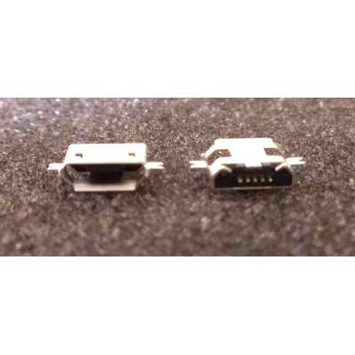 Connecteur micro USB B femelle a souder (fixation central)(5 pattes longs pour l'USB) modéle 1