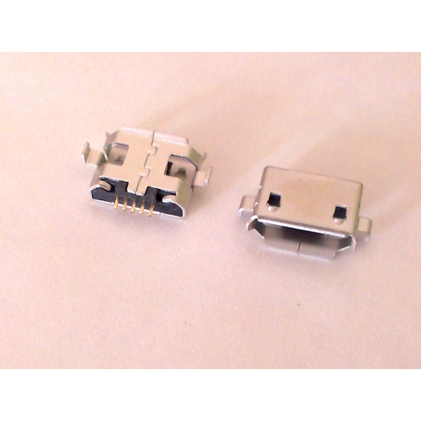 Connecteur micro USB B femelle a souder (fixation 2 points 90°centrale écartées)(5 pattes courtes pour l'USB)