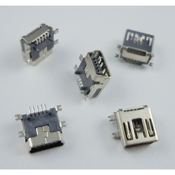 Connecteur Mini USB B a souder (5 pin pour l'usb)(4 points de fixation a plat)