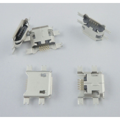 Connecteur micro USB B femelle a souder (fixation 4 points ecartés central) (5 points pour l'USB pattes longues)